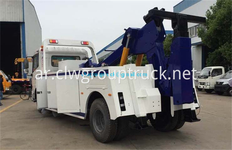 Dongfeng Wrecker Truck 3